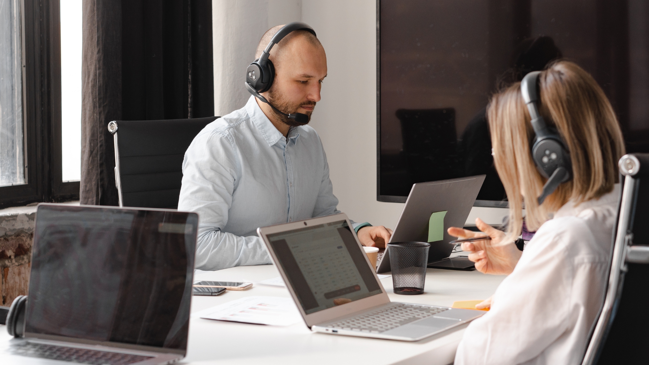 8 interesting call center trends from 2023 to watch in 2024 Time